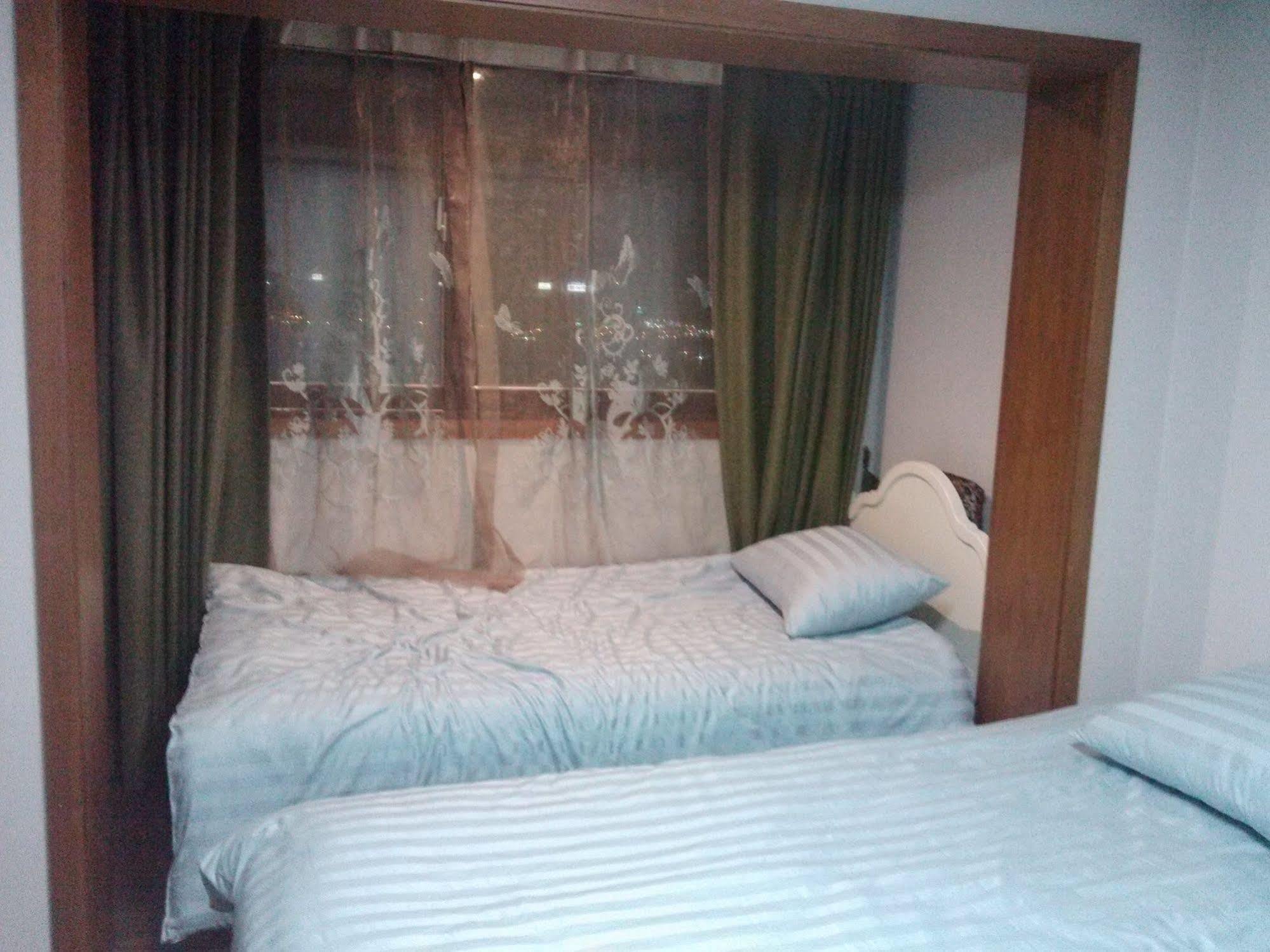 K Star Road Guesthouse - Hostel Seul Zewnętrze zdjęcie
