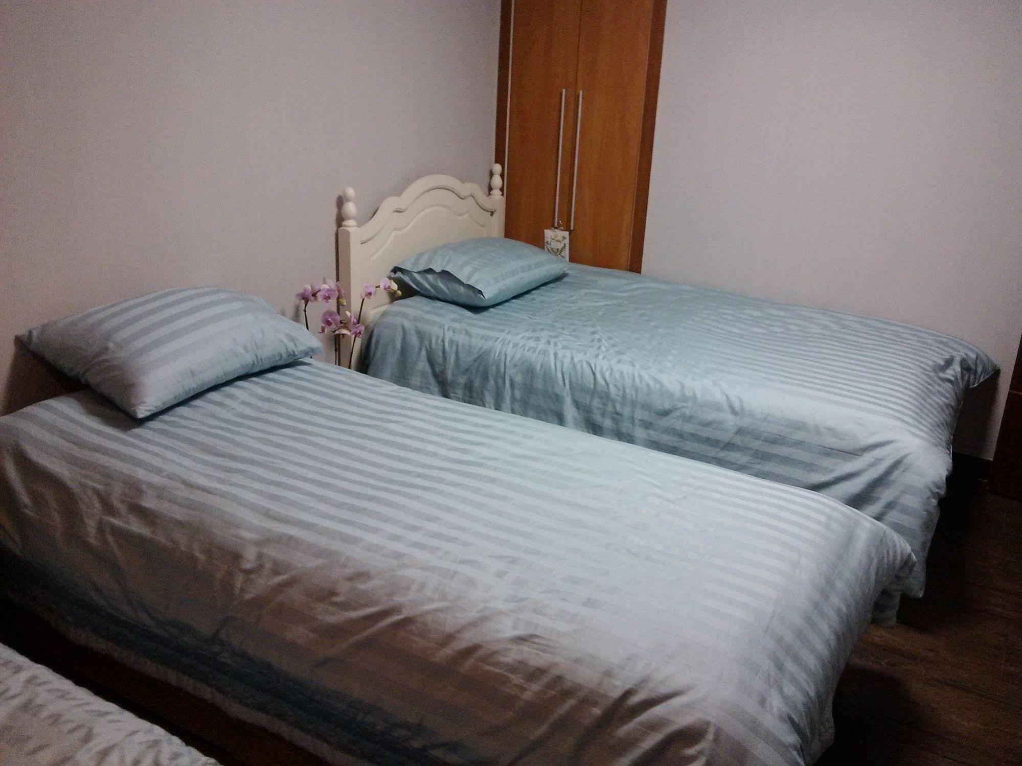 K Star Road Guesthouse - Hostel Seul Zewnętrze zdjęcie