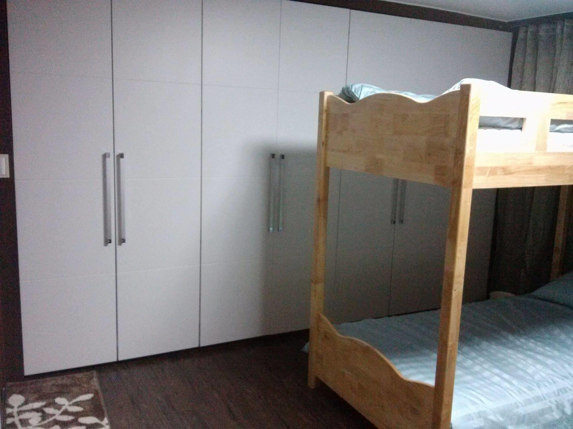 K Star Road Guesthouse - Hostel Seul Zewnętrze zdjęcie